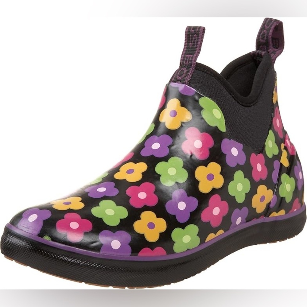 Bogs Mattie Posie rain booties Size 6 Black with multicolor floral print Size 6